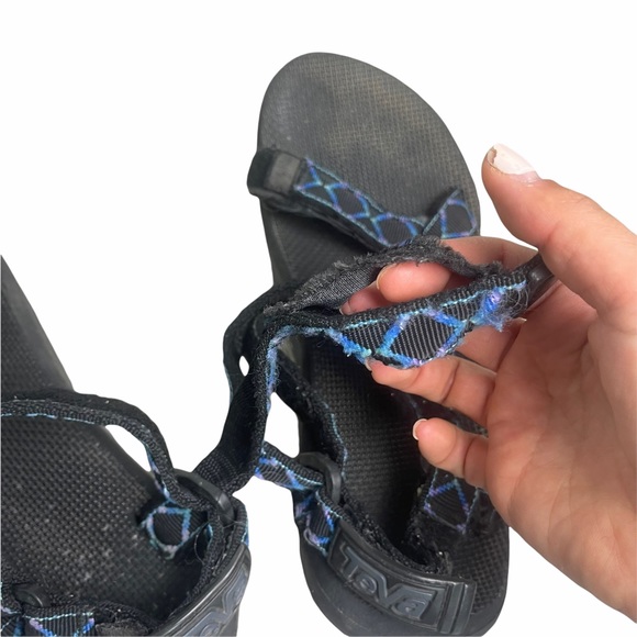 TEVA Unisex Original Universal Slingback Sandal Blue Print Size 9 Men -Pre-Owned main image 10